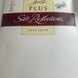 Hanes Plus Silk Reflections Tights/Nylons
